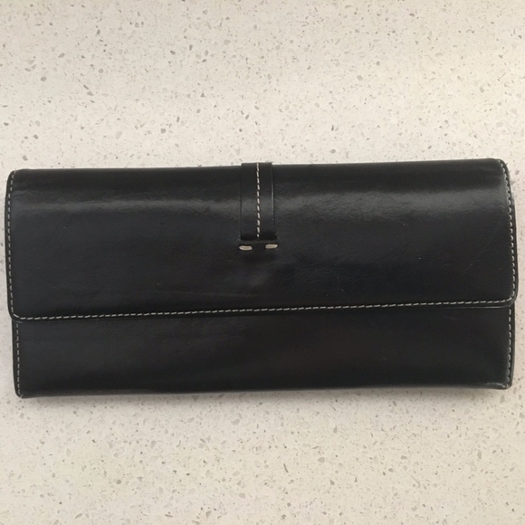 LOFT Handbags - Ann Taylor Loft Leather Billfold Black